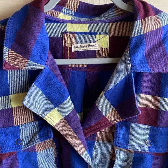 Free People NWT Izzy Cargo 100% Cotton Flannel Snap Close Shacket size small - Picture 8 of 13